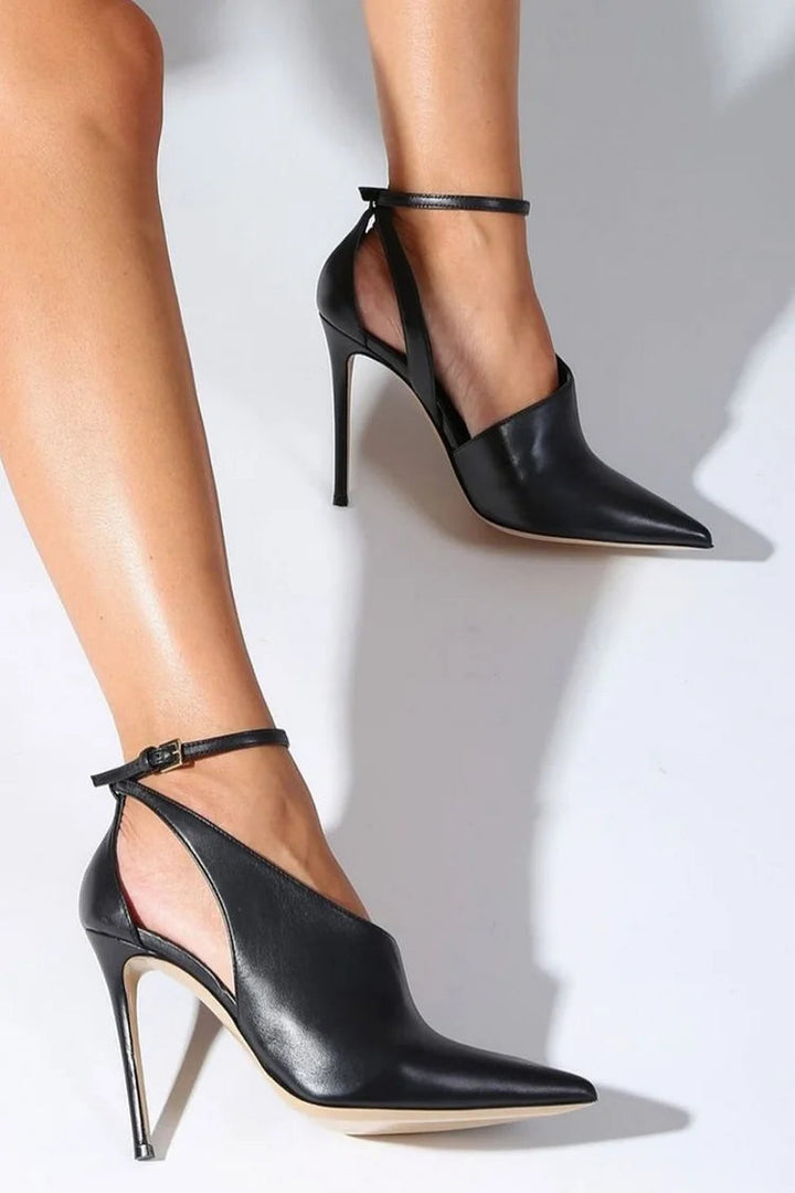 FLAVIA | POINTED TOE COURT SHOE WITH ANKLE STRAP