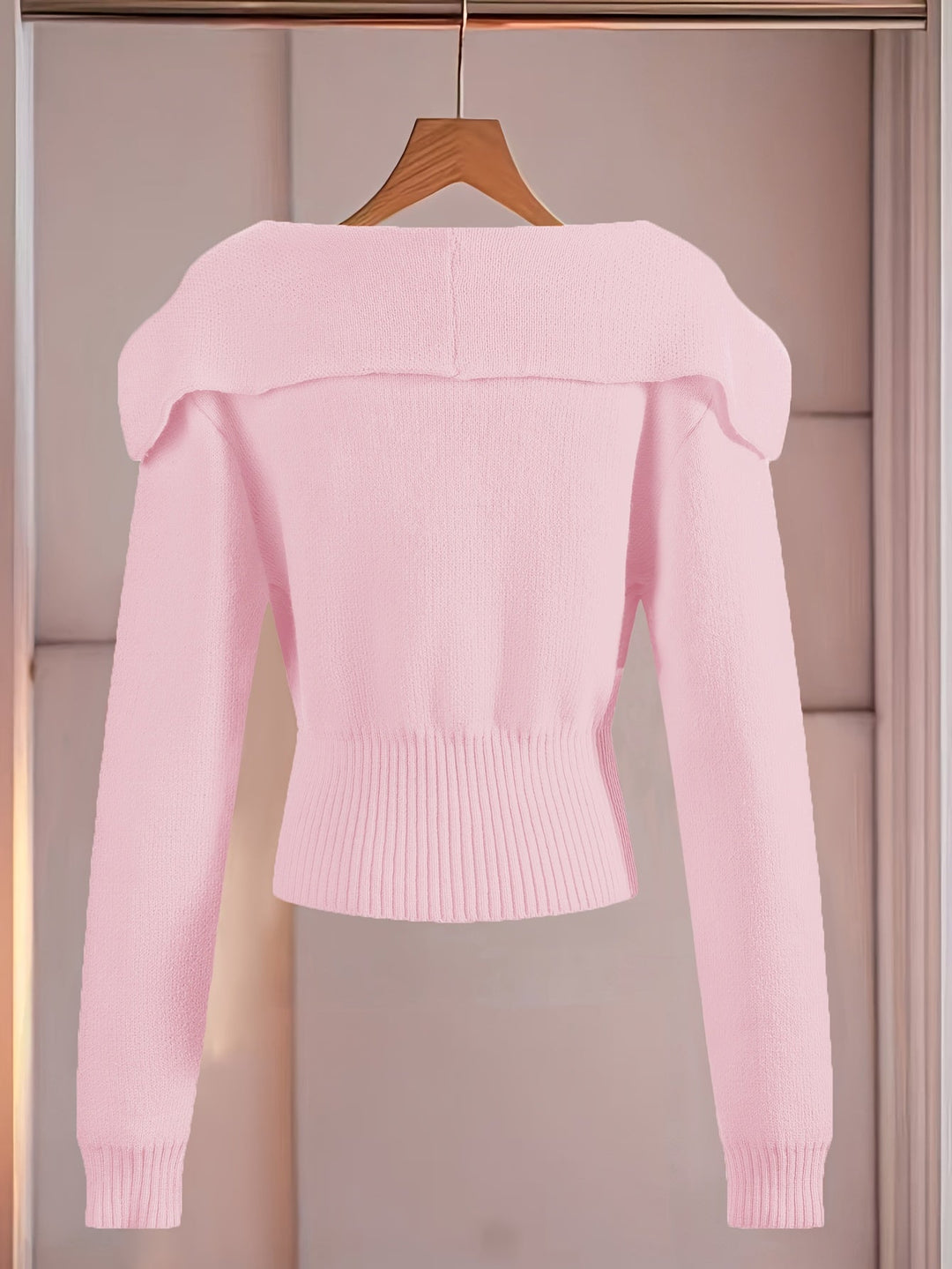 Leona | Slim Fit V-Neck Cardigan