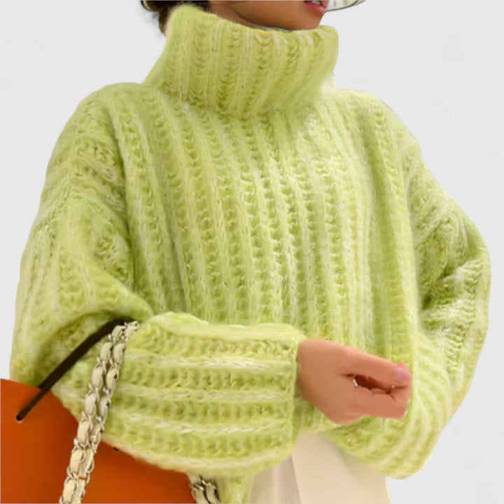 Paulina - Soft Long-Sleeve Women's Hoodie