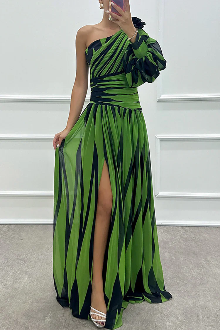Tilda | Striking Sculpted Gown