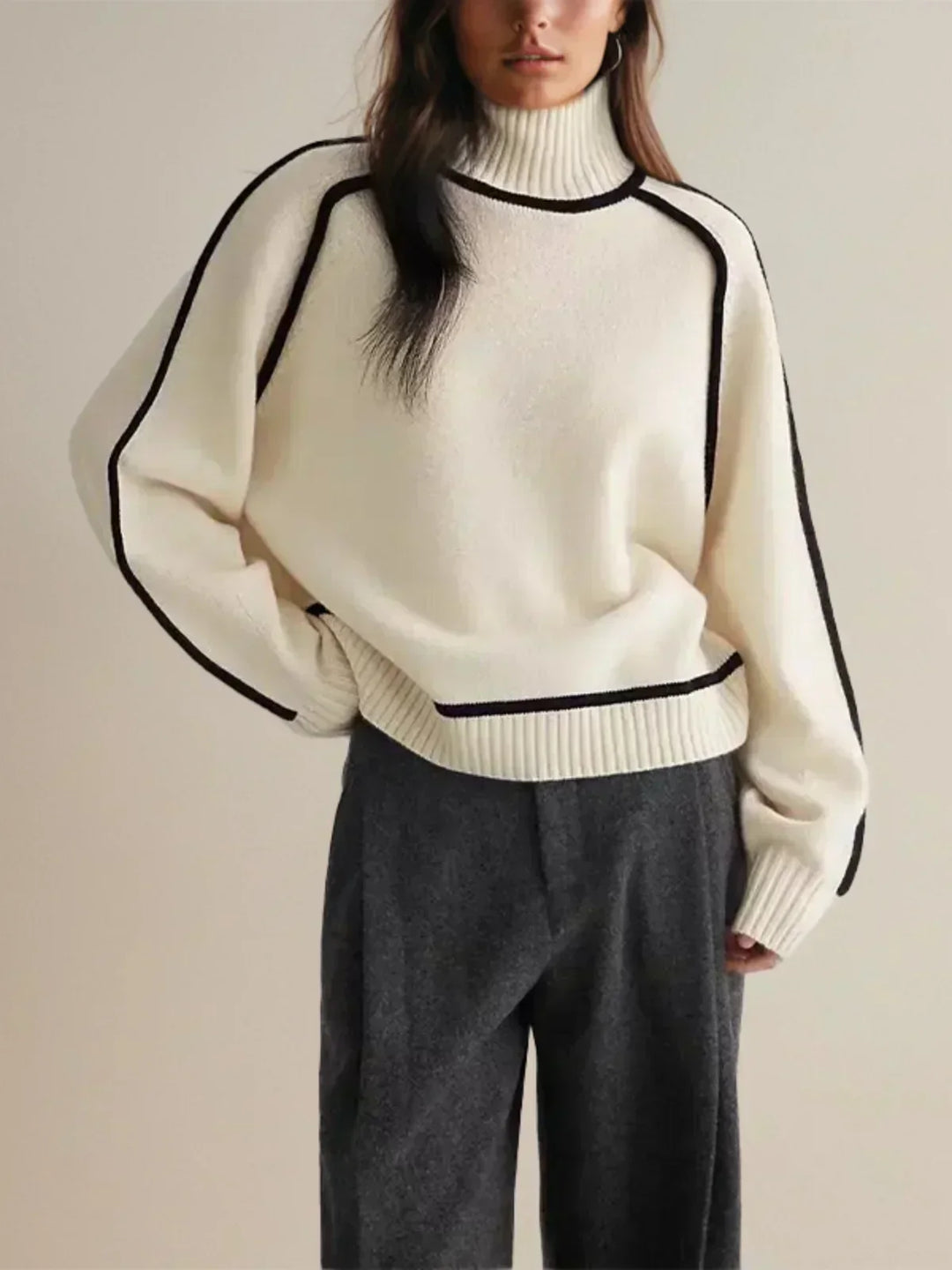 Lilia - Elegant Turtleneck sweater
