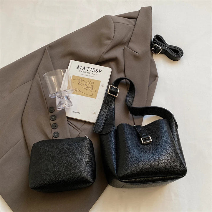 Iris™ – Modern bucket bag with a leather look