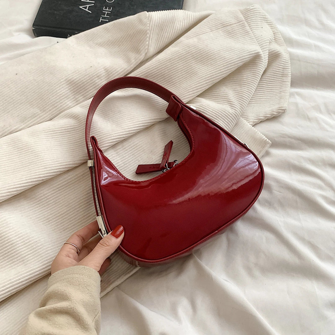 Vintage crescent-shaped bag Bella™