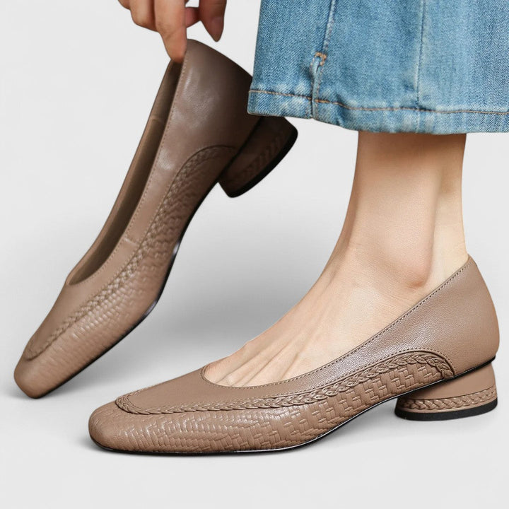Mia – Elegant Low Heels