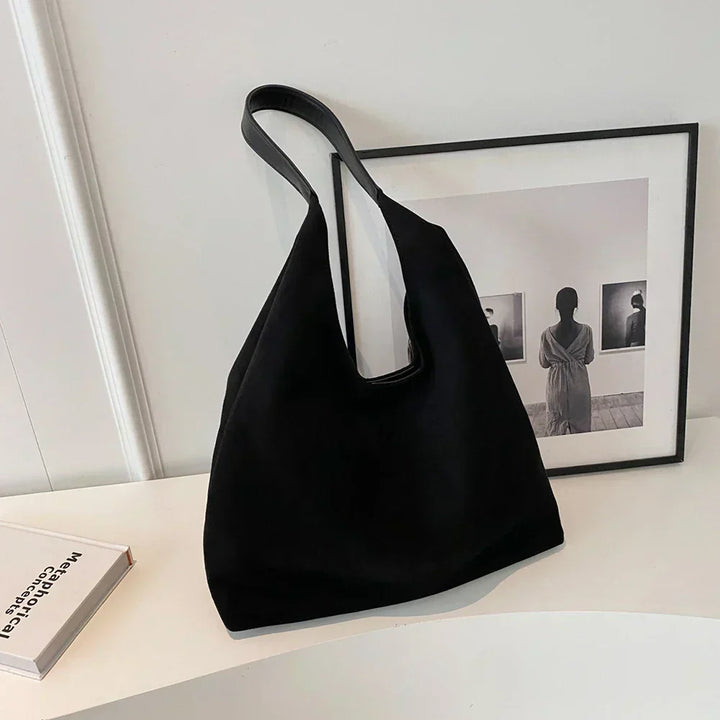 freja™ – Elegant, soft suede-style shoulder bag