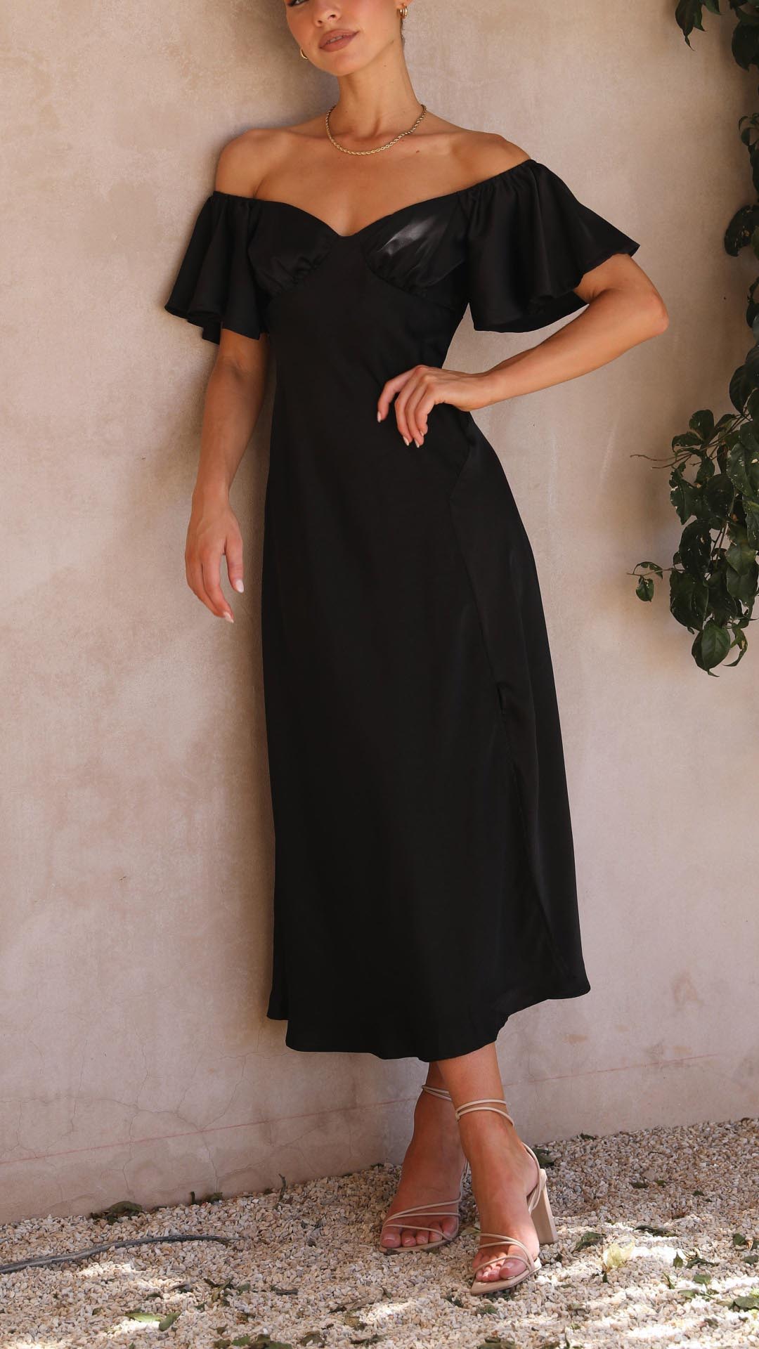 Arden | Elegant Off-Shoulder Dress