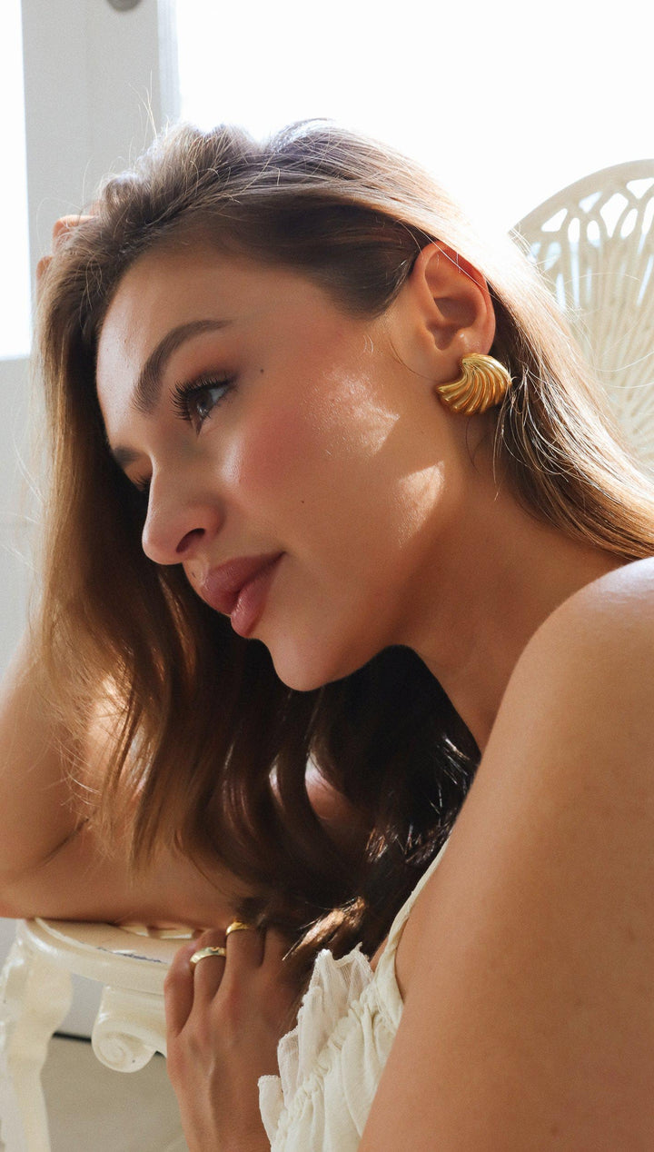 Emery | Gold Seashell Earrings