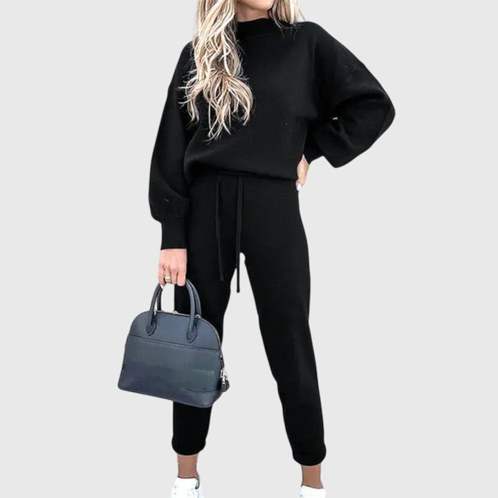 Comfortable and Stylish Women's Tracksuit