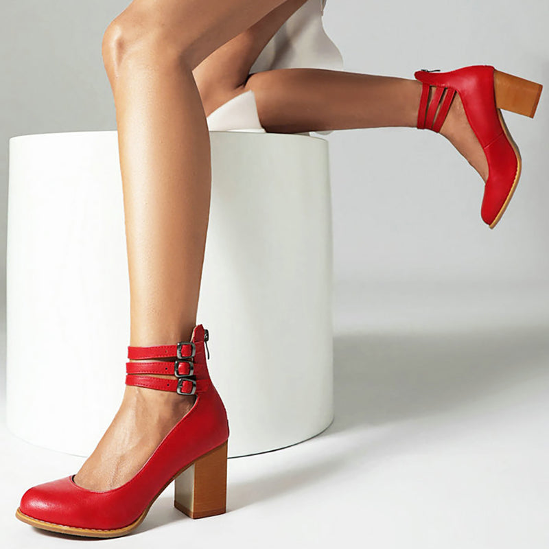 Caa™ | Elegant smooth sandals with ankle strap and chunky heel for a sophisticated look