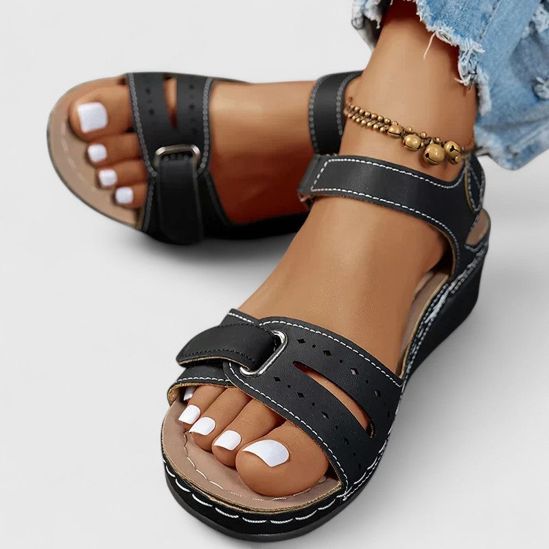 Annet - Sleek Orthopedic Sandals