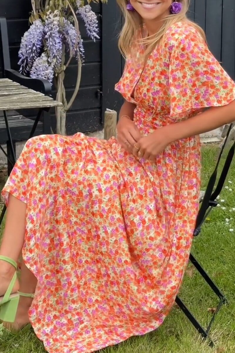 Sandra – The Floral Flame Maxi Dress (50% OFF)